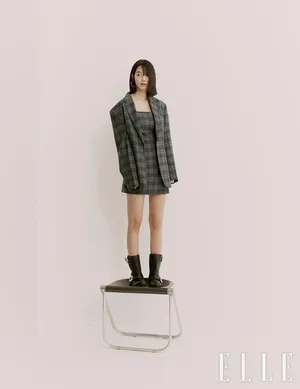 申敏儿ELLEKorea四月刊封面写真图片