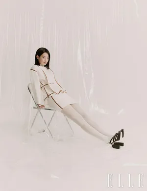 申敏儿ELLEKorea四月刊封面写真图片_5