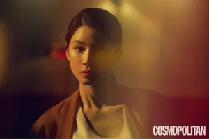 李宝英CosmopolitanKorea四月刊封面写真_2