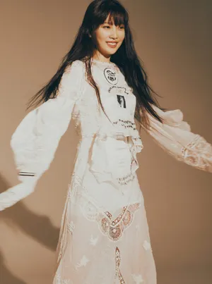 朴秀荣GQKOREA四月刊封面写真_2