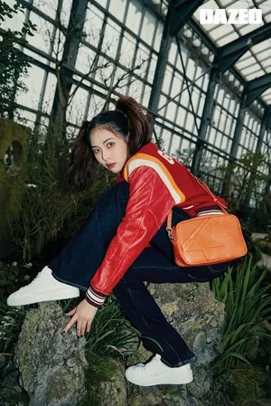 金泫雅金晓钟DAZEDKorea四月刊杂志写真_10