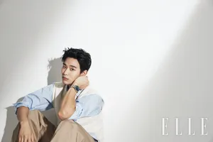 金秀贤ELLEKorea四月刊封面写真_3