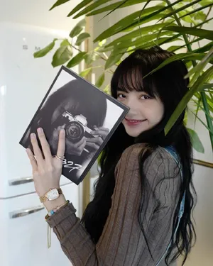 LISA清爽性感居家写真图片_2