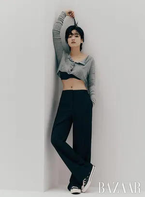李珠英Harper'sBazaarKorea四月刊封面写真_6