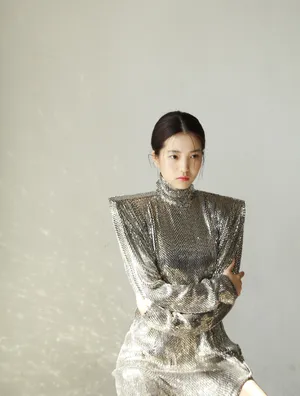 金泰梨品PRESTIGE杂志拍摄花絮图片_4