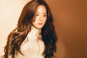 朴敏英知性气质写真图片_9
