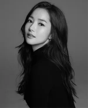 韩国美女明星朴敏英写真图片_1