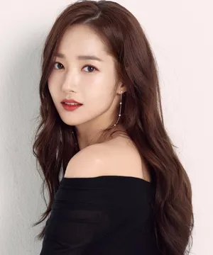 韩国美女明星朴敏英写真图片_5