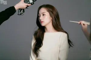 韩国美女明星朴敏英写真图片_13