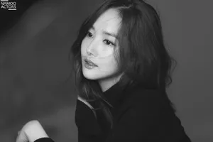 韩国美女明星朴敏英写真图片_14