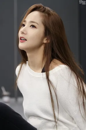 韩国美女明星朴敏英写真图片_15