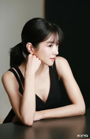 徐睿知深V礼服性感写真图片_5