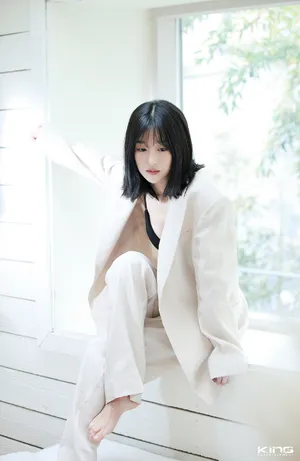 徐睿知居家甜美性感图片_4