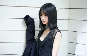 徐睿知性感杂志花絮照图片_8