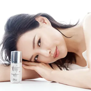 李荷妮allureKorea性感杂志写真_4