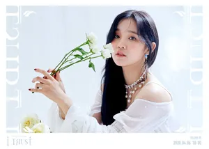 韩国新女团gidle性感写真图片_2