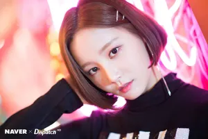 妍雨气质短发魅力性感写真_5
