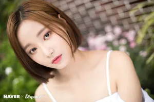 韩国女明星妍雨性感写真图片_3