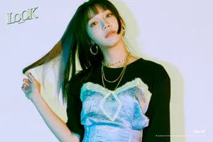 Apink郑恩地孙娜恩时尚杂志写真图片_1