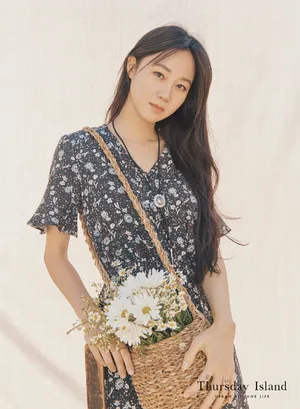 美女明星孔晓振性感写真图片
