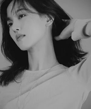 姜汉娜时尚性感写真图片_5