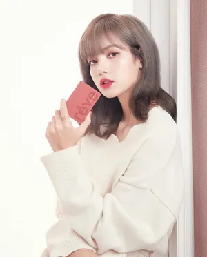 美女明星LISA魅惑性感写真图片第1张