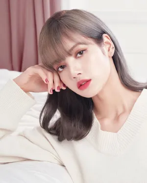 美女明星LISA魅惑性感写真图片_3