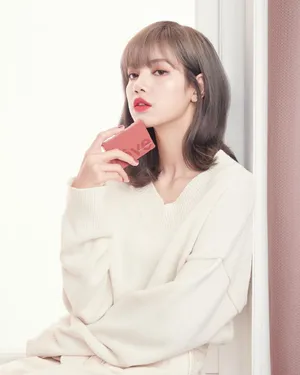 美女明星LISA魅惑性感写真图片_5