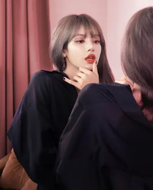 美女明星LISA魅惑性感写真图片_8