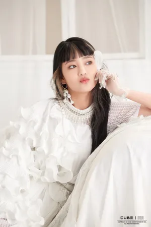 gidle组合性感写真图片_17