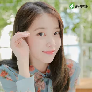 IU优雅甜美春天写真图片_3