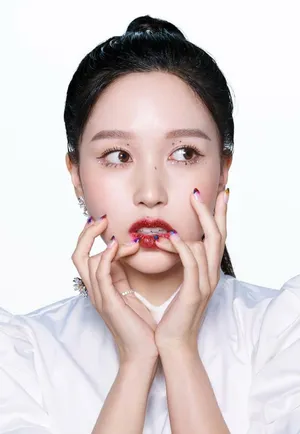 TWICE组合性感写真图片_4