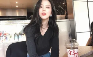 韩素希甜美可爱写真图片_10
