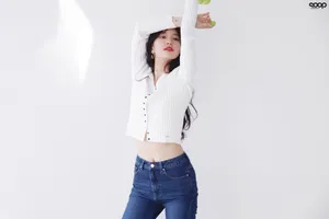 裴秀智杂志花絮照图片_7