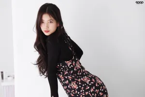 裴秀智恬静气质性感图片写真_2