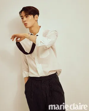 车银优MarieClaireKorea5月刊封面写真_4