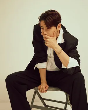 车银优MarieClaireKorea5月刊封面写真_9