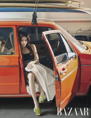 金请夏时尚杂志性感写真图片_4