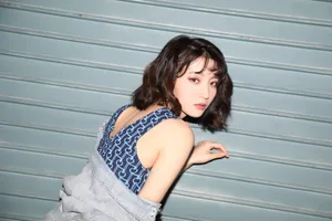 OHMYGIRL时尚性感写真图片