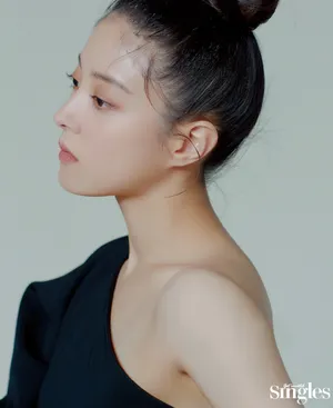 李世荣李世英时尚性感写真图片_4