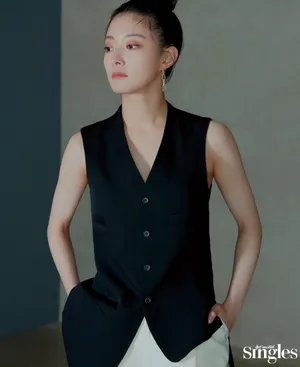李世荣李世英时尚性感写真图片_7