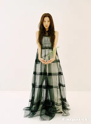 徐贤EsquireKorea5月刊封面写真_3