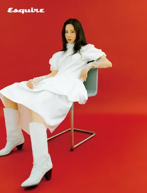 徐贤EsquireKorea5月刊封面写真_5