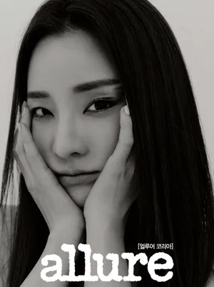 韩国美女明星DARA性感杂志写真_1