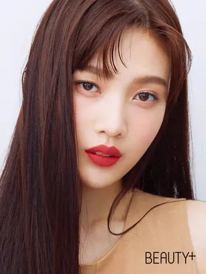 朴秀荣美妆画报性感写真图片_6