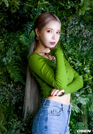 金容仙优雅性感写真图片