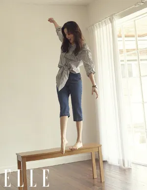 金高银百变风格性感写真图片_5