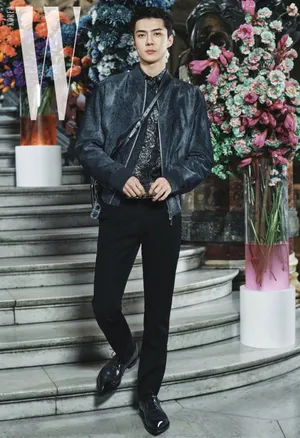 吴世勋新刊服饰大片写真图片_8