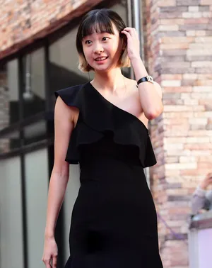 金多美黑色礼服高冷图片_4