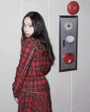 郑秀晶简洁清新写真图片_7